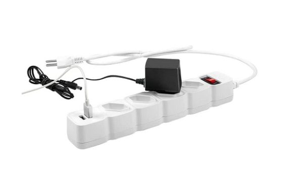 Protetor Eletrônico com 4 tomadas e 2 entradas USB EPE 204 Branco Intelbras