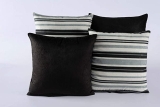Kit Com 04 Capas Para Almofadas Decorativas Coloridas Estampadas Modelo 258