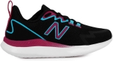 Tênis New Balance Ryval, Feminino